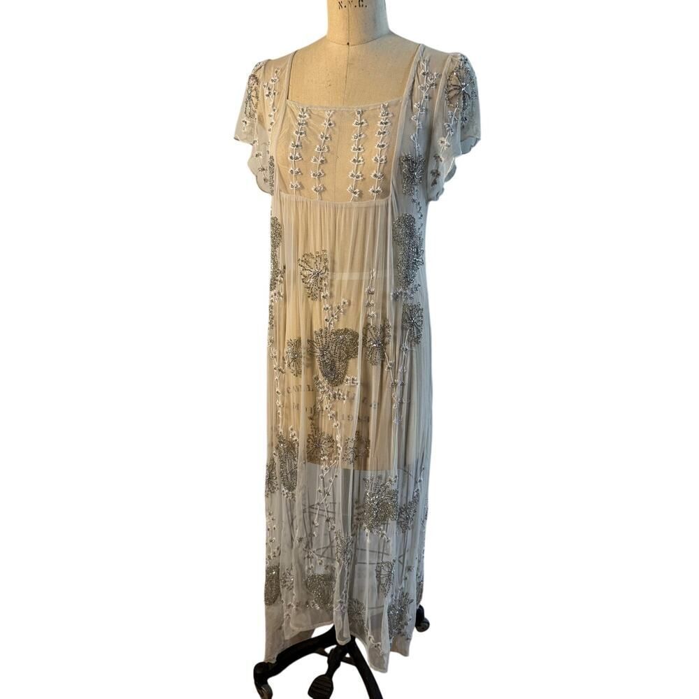 Free People Nylon Beaded Dress Floral sz Medium Ivory Silver Gray‎ EUC